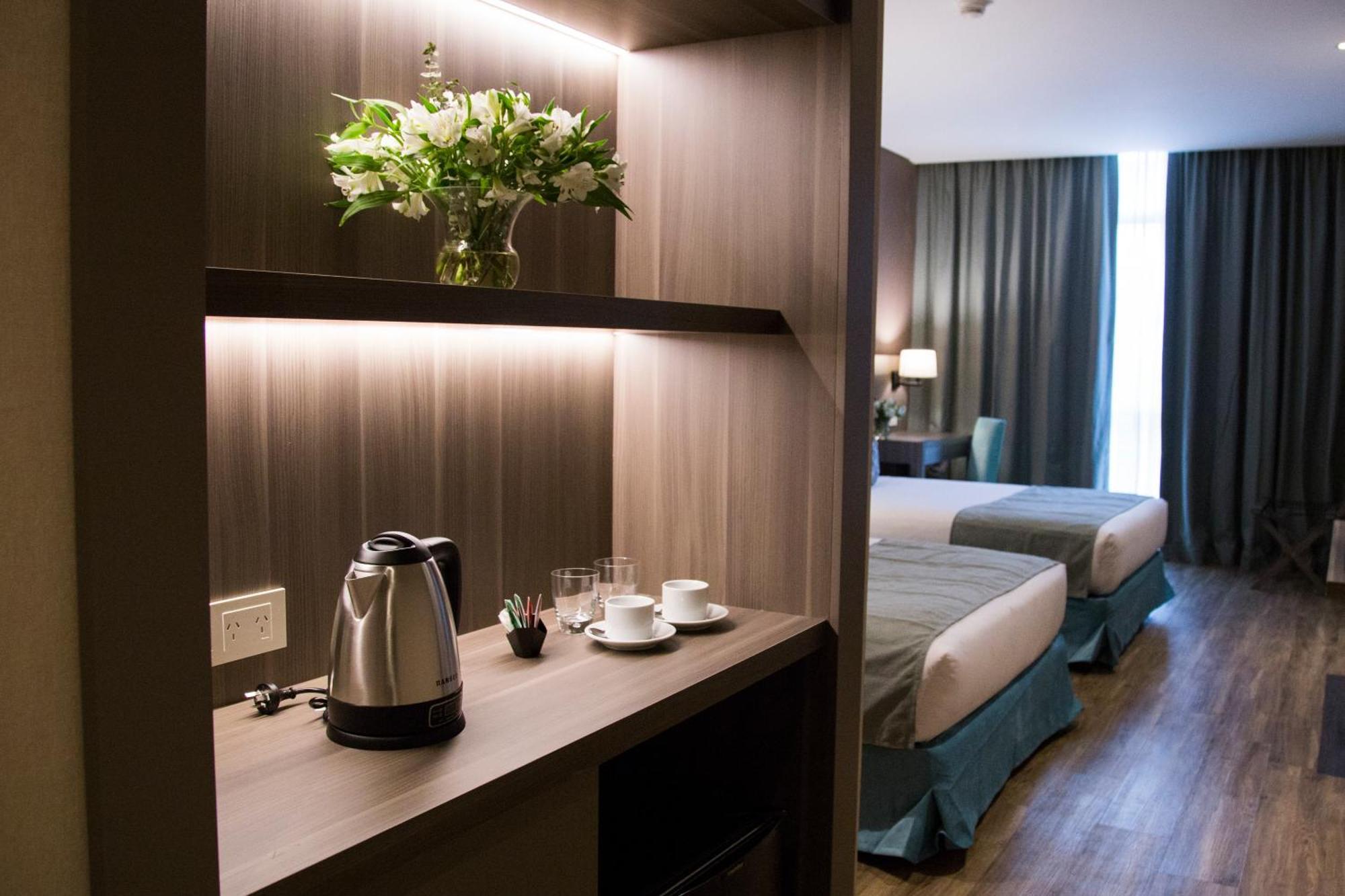 Hotel Land Plaza ลาปลาตา ภายนอก รูปภาพ