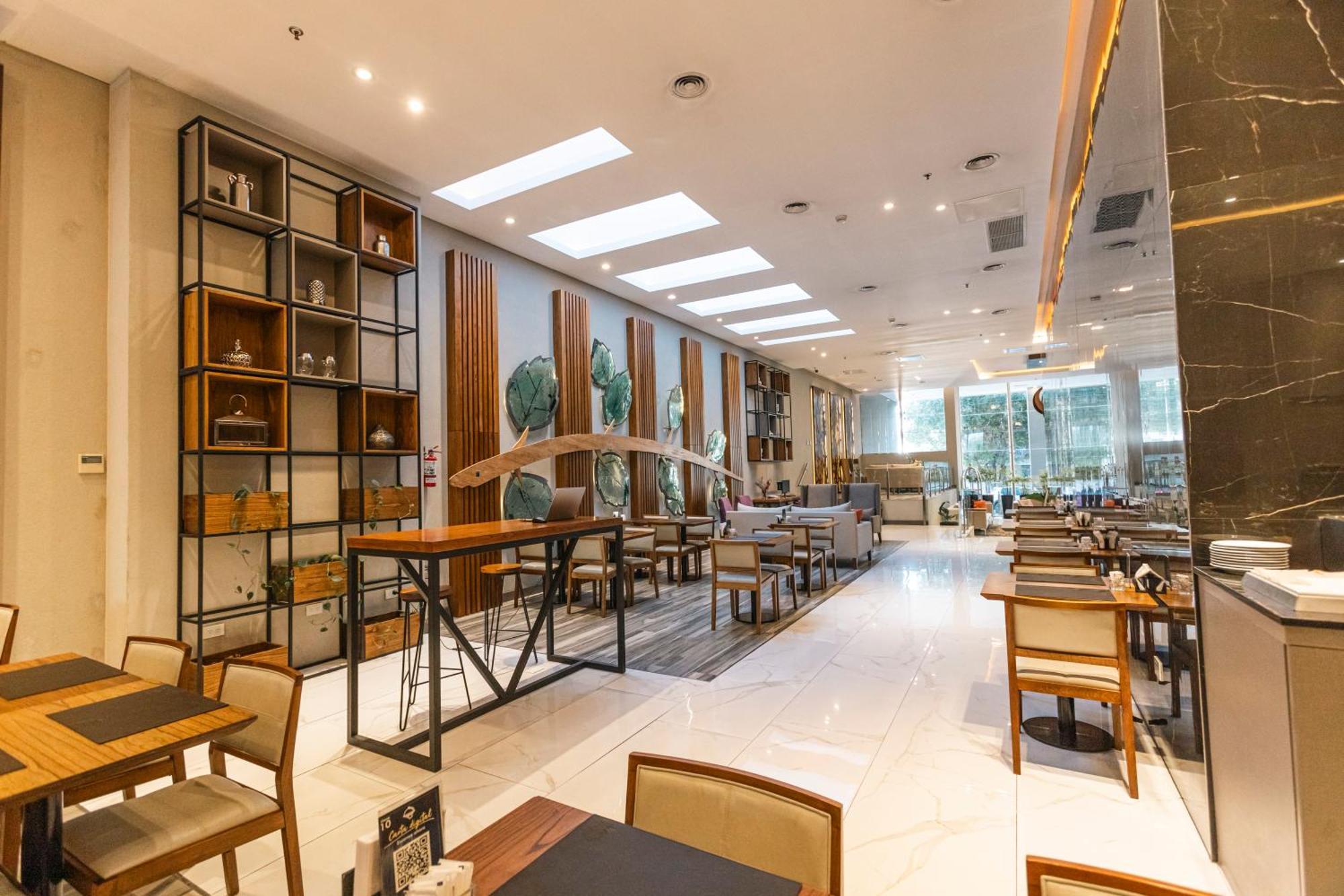 Hotel Land Plaza ลาปลาตา ภายนอก รูปภาพ