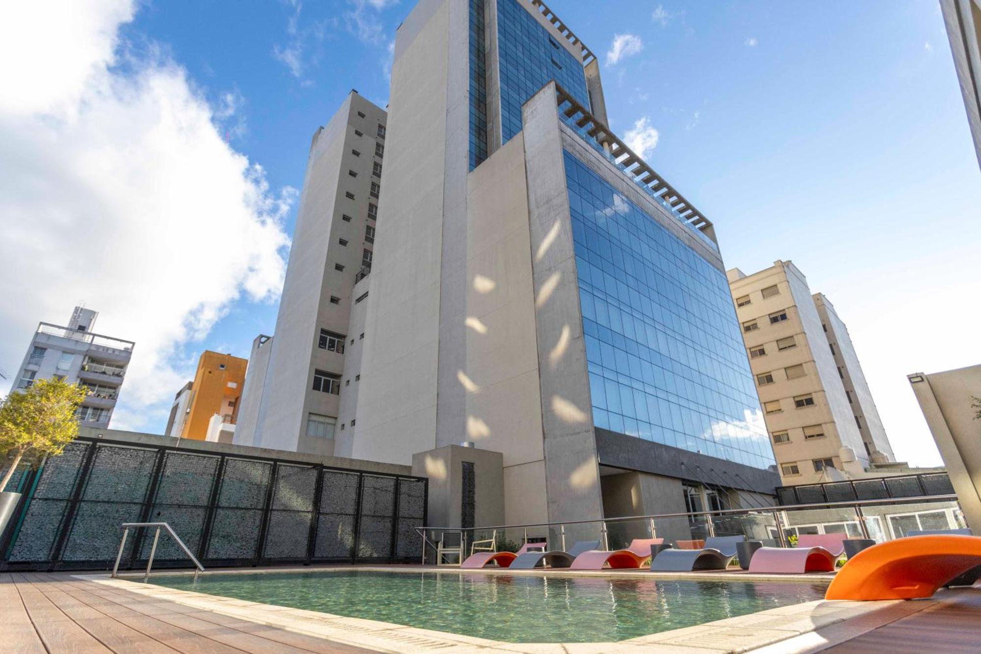 Hotel Land Plaza ลาปลาตา ภายนอก รูปภาพ